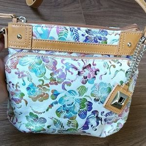 Women's faux leather crossbody bag